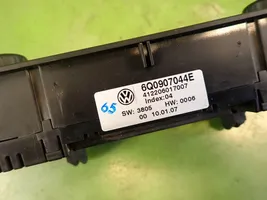 Volkswagen Polo IV 9N3 Klimato kontrolės/ pečiuko kontrolės apdaila 6Q0907044E