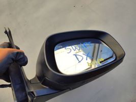 Suzuki Swift Elektryczne lusterko boczne drzwi przednich E8013776