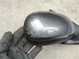 Nissan Almera N16 Spoguļa plastmasas dekoratīvā apdare E11015827