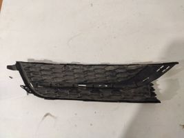 Volkswagen PASSAT B7 Grille inférieure de pare-chocs avant 561853665E