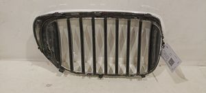 BMW 7 G11 G12 Maskownica / Grill / Atrapa górna chłodnicy 51137357011