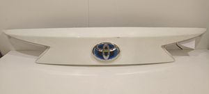 Toyota Auris E180 Bagāžnieka pārsega dekoratīvā apdare (komplekts) 7681102830