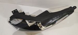 KIA Sportage Lampa przednia 92101F1110