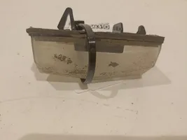 Toyota RAV 4 (XA40) Lampa oświetlenia tylnej tablicy rejestracyjnej A045053