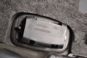 Mercedes-Benz GLC X253 C253 Jalkatilan sivukoristelista A2536800636 