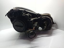 Mercedes-Benz E W211 Lampa przednia 15435900