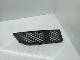 BMW 7 E65 E66 Grille inférieure de pare-chocs avant 7135564