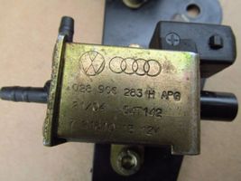 Audi A4 S4 B5 8D Attuatore/motore della valvola del collettore di aspirazione 