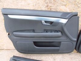 Audi A4 S4 B5 8D Poszycie / Boczek drzwi bocznych / przesuwnych 