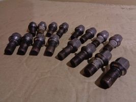 Volkswagen Jetta I Nuts/bolts 