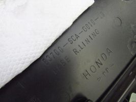 Honda CR-V Takaoven verhoilu 