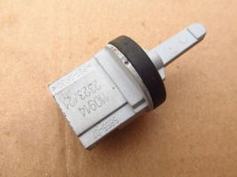 Volkswagen PASSAT B7 Outside/exterior temperature sensor 