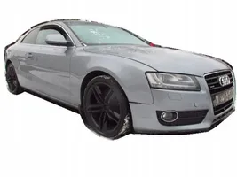 Audi A5 8T 8F Listwa drzwi przednich 54UY256RTHF2