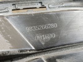 Opel Mokka B Etupuskurin alempi jäähdytinsäleikkö 9835266280