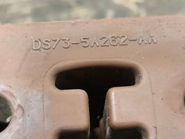Ford Fusion II Support / crochet de silencieux d'échappement DS735A262AA