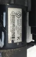 Nissan Almera N16 Käynnistysmoottori 