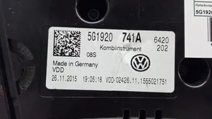 Volkswagen Golf VII Compteur de vitesse tableau de bord 