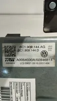 Volkswagen Polo V 6R Uchwyt / Rączka regulacji kierownicy 