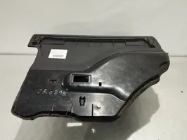 Audi A4 S4 B7 8E 8H Panelės stalčiuko/lentinėlės paklotėlis 