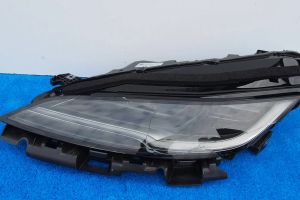 1760888-00-E Tesla Model 3 Headlight/headlamp, 157.65 € | RRR