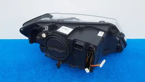 BMW X3 F25 Lampa przednia 7217297