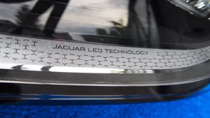 Jaguar XE Etu-/Ajovalo LX73-13W030-EB