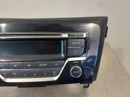 Nissan Qashqai Unità principale autoradio/CD/DVD/GPS 281854CA0A