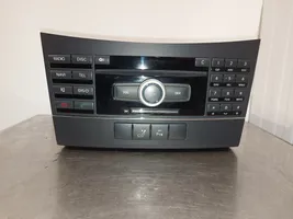 Mercedes-Benz E W212 Panel / Radioodtwarzacz CD/DVD/GPS A2129068800