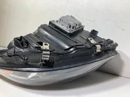 Mercedes-Benz C AMG W205 Lampa przednia A2059062904