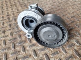 Mercedes-Benz A W176 Napinacz paska alternatora 117501113R