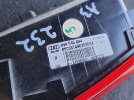 Audi A3 S3 8V Lampy tylnej klapy bagażnika 8V4945094