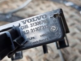 Volvo V40 Connecteur/prise USB 8M5T19A164VA