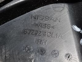 Nissan X-Trail T32 Listwa / Uszczelka szyby drzwi przednich 802934CL1A