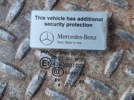 Mercedes-Benz Sprinter W906 Priekšējo durvju stikls(divdurvju mašīnas) 43R001025