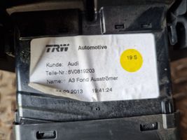 Audi A3 S3 8V Takaosan ilmakanavan tuuletussuuttimen ritilä 8V0819203