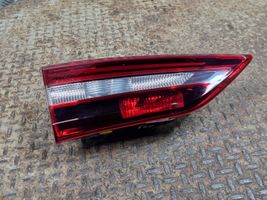 Opel Grandland X Luci posteriori del portellone del bagagliaio YP00016380