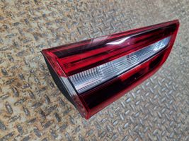 Opel Grandland X Luci posteriori del portellone del bagagliaio YP00016380