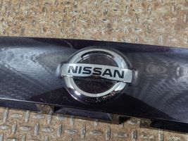 Nissan Qashqai Takaluukun rekisterikilven valon palkki 5481U100