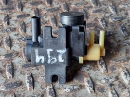 BMW 3 G20 G21 Solenoidinis vožtuvas 8589117