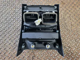 BMW 5 G30 G31 Aizmugurējā gaisa - ventilācijas reste 9377080