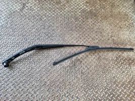 Dodge Challenger Windshield/front glass wiper blade 