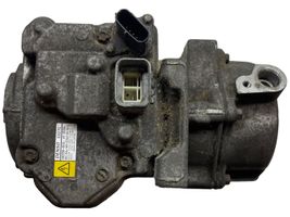 Toyota RAV 4 (XA40) Ilmastointilaitteen kompressorin pumppu (A/C) 0422000533