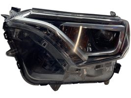 Toyota RAV 4 (XA40) Lampa przednia 8118542680