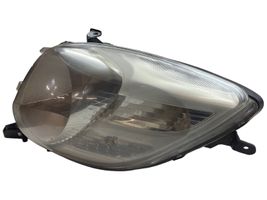 Toyota Yaris Lampa przednia 8117052570