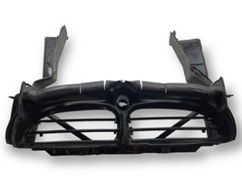 BMW 5 E60 E61 Staffa del pannello di supporto del radiatore 7050537