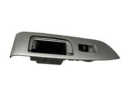 Lexus RX 330 - 350 - 400H Takaoven ikkunan kytkimen kehys 7427048120