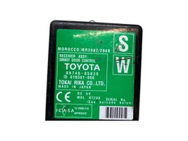 Toyota Avensis T270 Oven ohjainlaite/moduuli 8974005030