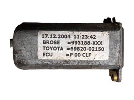 Toyota Corolla E120 E130 Elektryczny podnośnik szyby drzwi przednich 6982002150