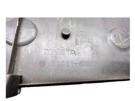 Toyota Land Cruiser (J120) Apdaila galinio dangčio 7681160090