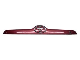 Toyota Corolla E120 E130 Poszycie / Tapicerka tylnej klapy bagażnika 7680102150